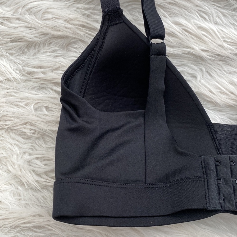 Auden | 36DD Black Lightly Lined Wirefree Bra - Picture 6 of 9
